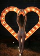 Фатима — возбуждающий массаж в Киеве